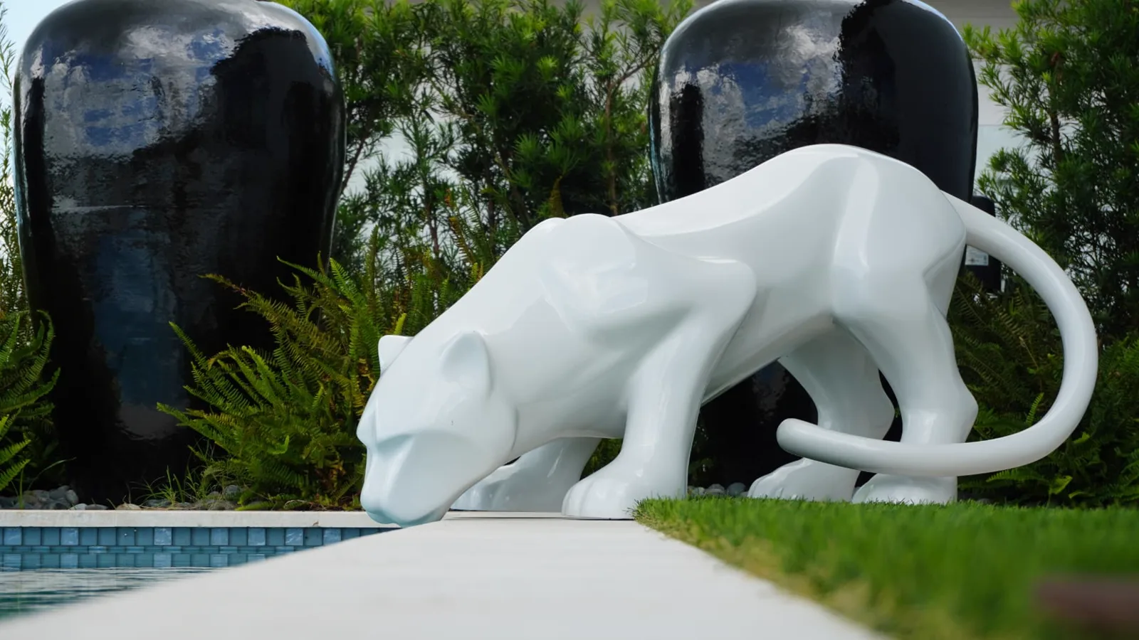 Poolside Sculpture & Turf Detail
